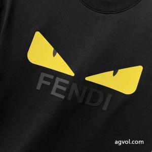偽物 ブランド 販売フェンディリラックスした雰囲気に定番人気商品半袖Tシャツ