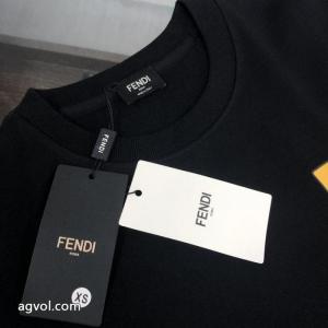 FENDIフェンディの秋冬新作パーカー