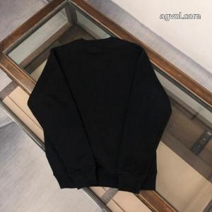 FENDIフェンディの秋冬新作パーカー