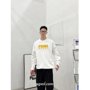 スーパー コピー 品完売前に周りの視線を圧倒する新作長袖TシャツFENDI