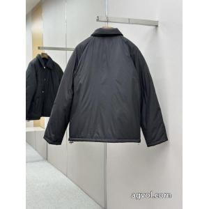 FENDI希少価値大 高級感のある 最新商品綿入れの服ジャケットコピー 商品 販売