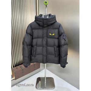 ダウンジャケットコピー 商品 販売ユニセックスで定番の 2026年人気商品 今年らしい着こなしFENDI