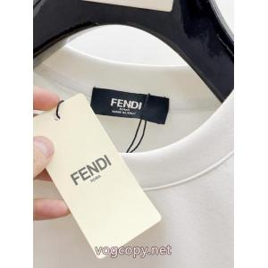 FENDIパーカーコピー ブランド 通販 安心お洒落自在   大好評 格安大特価