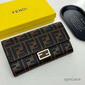 FENDI財布スーパー コピー 通販 優良超おしゃれ 人気限定品 超軽量