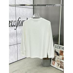 長袖Tシャツフェンディブランド コピー 優良店新品入荷2026 お気に入り 格安通販