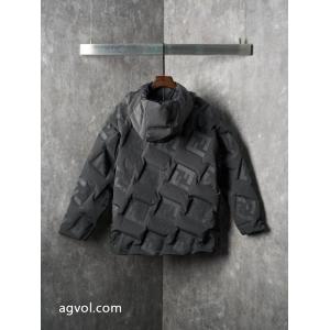 スーパー コピー 品ダウンジャケットFENDI最新商品 超限定即完売 冬大人気のアイテム