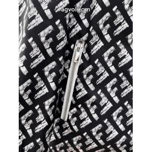 新作入荷250%新品 HipHop 高級感を演出フェンディジャケットコピー 品 販売