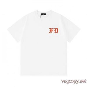 Tシャツ大好評 人気激売れ新作 この冬は注目新作FENDIコピー ブランド