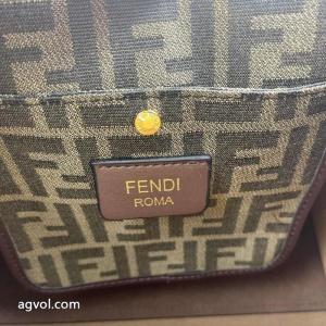 FENDIブランド 偽物 通販    バッグ安定した質感 2026最新入荷 超人気新品..