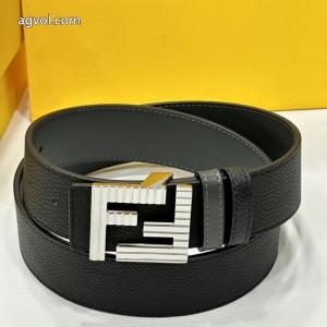 FENDI2026年秋限定 永遠の定番 毎日大活躍  コスパ最強    ベルトコピー 商品 ブランド..