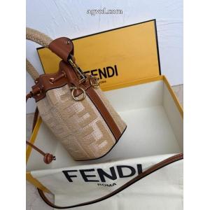 バッグFENDI楽天市場 爽やかすぎない大人の印象に 国内即発送込コピー ブランド 通販.