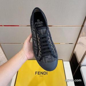 フェンディスーパー コピー 品    スニーカー綺麗！海外セレブ風! 完売再入荷   大人の個性を。 ..