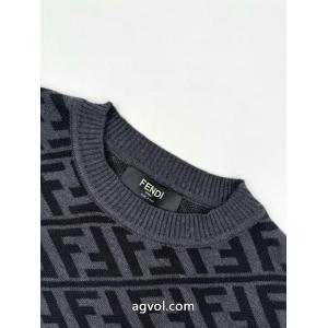 FENDI    長袖Tシャツ目を引く 今年人気定番新作 最安値で超HOTブランド スーパー コピー 通販..