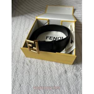FENDI存在感は抜群 幅広いシーン 毎年大人気！2026偽 ブランド 販売ベルト