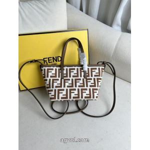 通販 ブランドFENDI    バッグ旅行にも最適 全国無料セール お買い得お得.