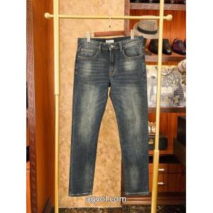     ジーンズFENDIコピー 品 ブランド先行販売!! 上質上品 格安SALE.