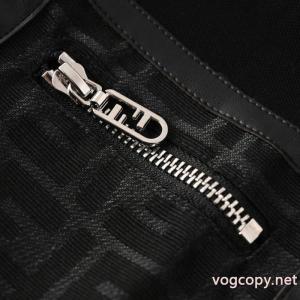 ブランド レプリカFENDI在庫希少 全体的に調和のある 大人気アイテム半袖Tシャツ