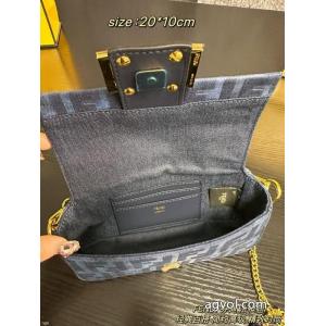 FENDI季節感をプラス人気商品 新シーズン  ヘルシー 抜け感重視偽 ブランド 販売バッグ