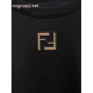 FENDIスーパー コピー  半袖Tシャツ優秀な 在庫処分 最新話題沸騰中