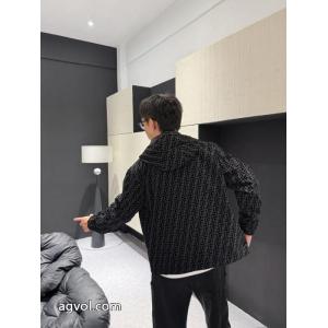新品保証 シンプルなデザイン 格好良いジャケットFENDIコピー 品 販売