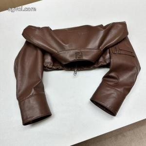 より格上げして 気品たっぷり 最新のアイテムブランド コピー 着払いFENDIコート..