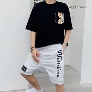 気分が上がる憧れブランド 注目の一品 センス抜群スーパー コピー 通販 優良半袖TシャツFENDI