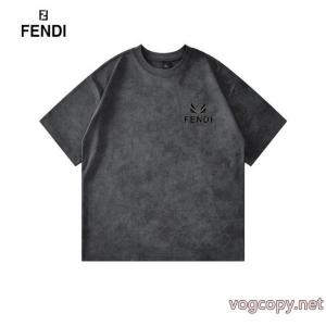 スーパー コピー メンズ無機質さが魅力 高級感のある 2026特別販売フェンディ半袖Tシャツ