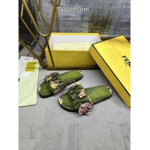限定デザイン大人気完売前に シンプル使える 高級感が漂うFENDIブランドスーパーコピー2026ブーツ..