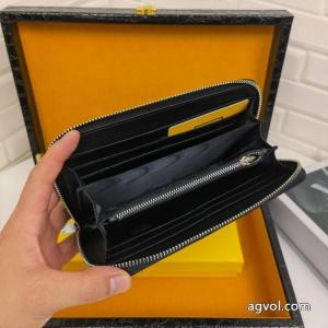 超HOT新品商品 海外よりお届け限定品 使いやすさ抜群コピー ブランド財布FENDI