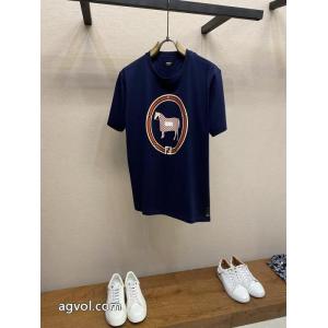     半袖TFENDI人気限定品 リラックスした雰囲気に TOPセラー賞受賞！ブランド 通販店.