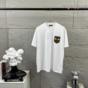 ブランド コピー 安心人気掲載 上品な彩りに夢中 2026夏到来新作半袖TシャツFENDI