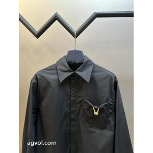 ブランド コピーCOOLなデザイン 爆買い格安 モデル着用シャツFENDI..