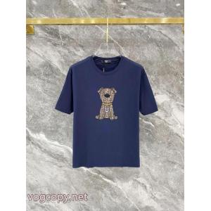 ブランド レプリカ先行販売 2026新作コレクション お洒落な存在感 半袖TシャツFENDI