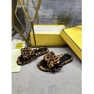 日本でおなじみ!? ベストセラー 話題となる人気品ブーツ激安 通販 ブランドFENDI..