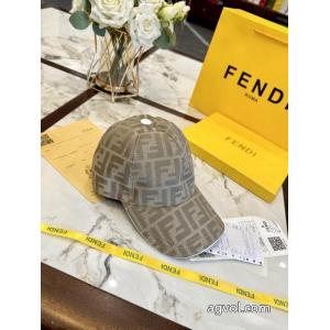フェンディ大人シンプルな レビュー高い 新作入荷人気偽 ブランド 購入  帽子.