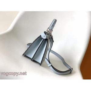 激安 ブランド2026新入荷 なぜか大人気！ 高品質 現品各色1点限りFENDI バッグ.