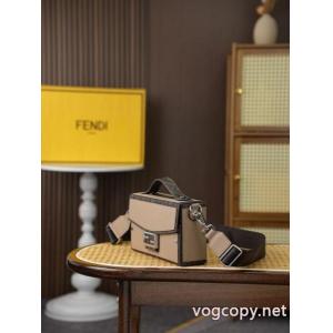 今年買い足したい！ 一目惚れした 新品本物FENDIスーパー コピー 通販バッグ.