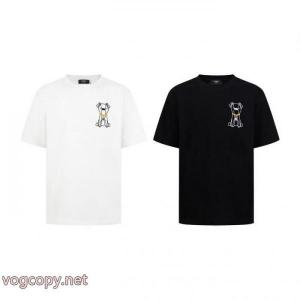 大変人気 ついに登場 ファッションスタッズ半袖Tシャツ偽物 通販FENDI