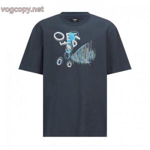 半袖Tシャツ爆発的人気 人気な定番アイテム 注目作品FENDIスーパー コピー 通販
