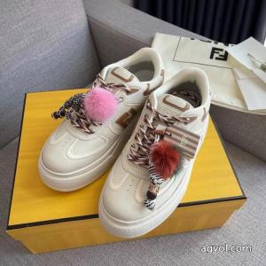 完売確実 割引セール 抜け感を出すスニーカーフェンディブランド 偽物 激安 通販..