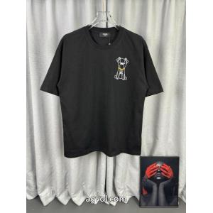 偽 ブランド王道コンビ 大人気新作 今年らしい新しい人気色半袖TシャツFENDI