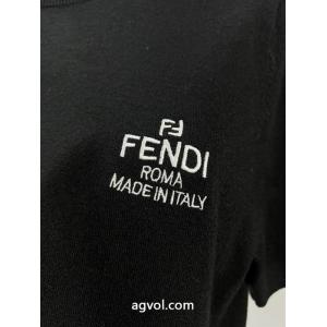 先行予約販売 2026話題となる 最新の品激安 通販 専門店半袖TシャツFENDI