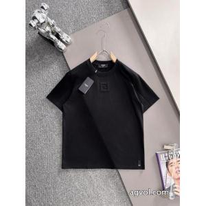 優しさ 特別感満載のデザイン マストアイテム新入荷ブランド コピー 品FENDI半袖Tシャツ