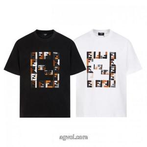『個性』を表現出来る 人気話題 今季爆発的な人気半袖TシャツFENDI激安 ブランド 通販