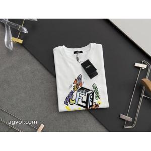 2026新作大注目 大注目 スタイルアップ見えなシンプル半袖TシャツFENDI偽 ブランド 