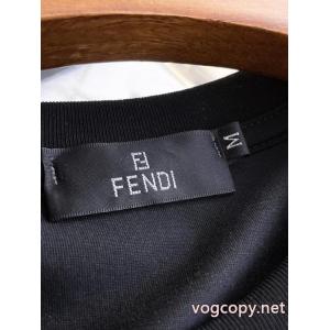 圧倒的な存在感 最新商品 鮮度が手に入る半袖TシャツFENDIブランド コピー  