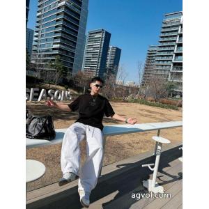 ブランド コピー 通販FENDI楽天最安値に挑戦 男女通用 大好評半袖Tシャツ