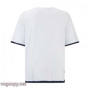2026トレンドファッション新品 高品質な新品 注目度の高い半袖Tシャツブランド レプリカFENDI