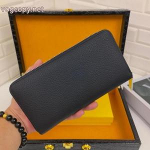 2026年モデル 高級感がアップ 期間限定セールコピー 品 販売FENDIメンズ財布