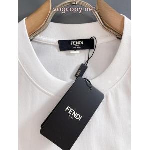ブランド 偽物 激安 通販半袖TシャツHOTお買い得 2026年限定発売新品 大人のセンスを感じさせる FENDI